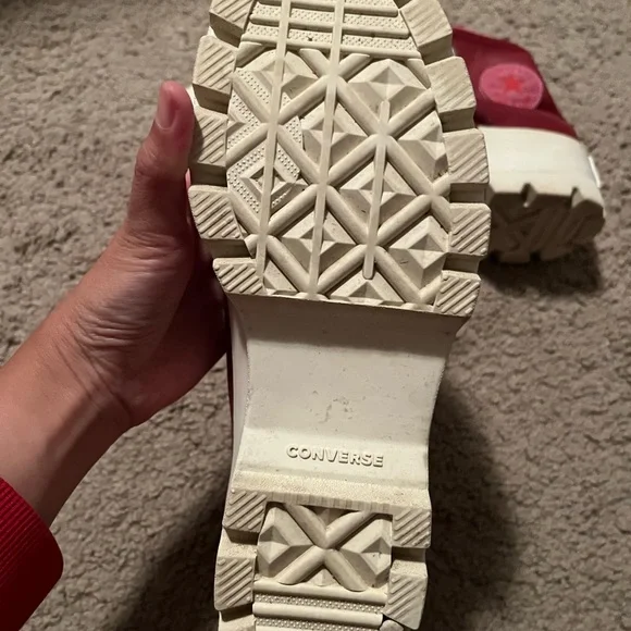 Converse Chuck Taylor All Star Lugged Winter High Leather (Size 6 US Women) - Picture 6 of 10